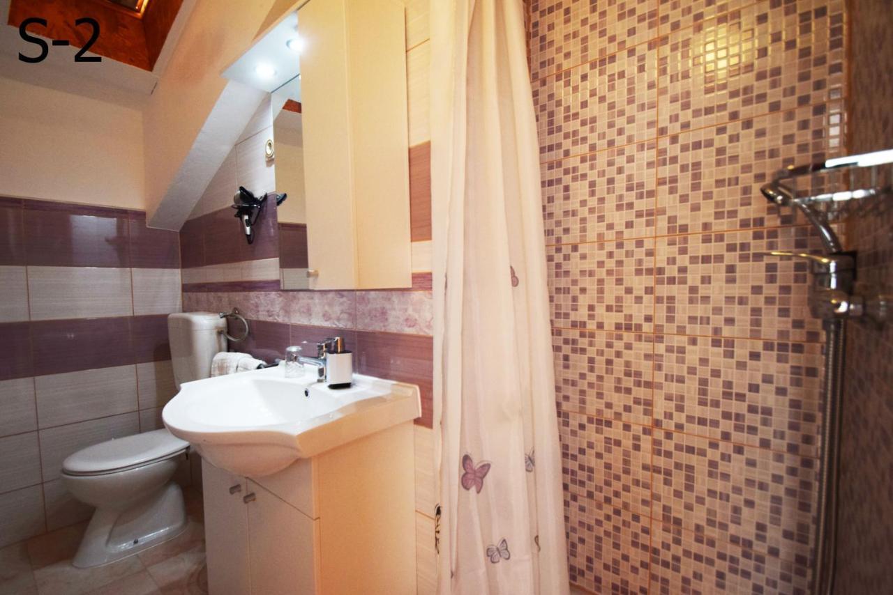 Apartments Mira สตารีกราด-ปาเคลนีซา ภายนอก รูปภาพ