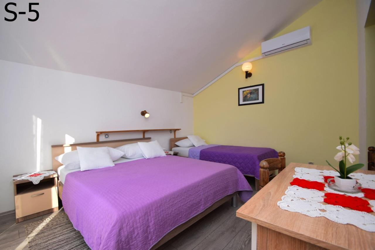 Apartments Mira สตารีกราด-ปาเคลนีซา ภายนอก รูปภาพ